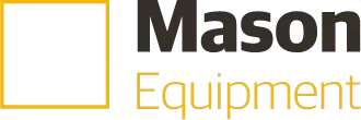 O logotipo da Mason Equipment é amarelo e preto com um quadrado no meio.