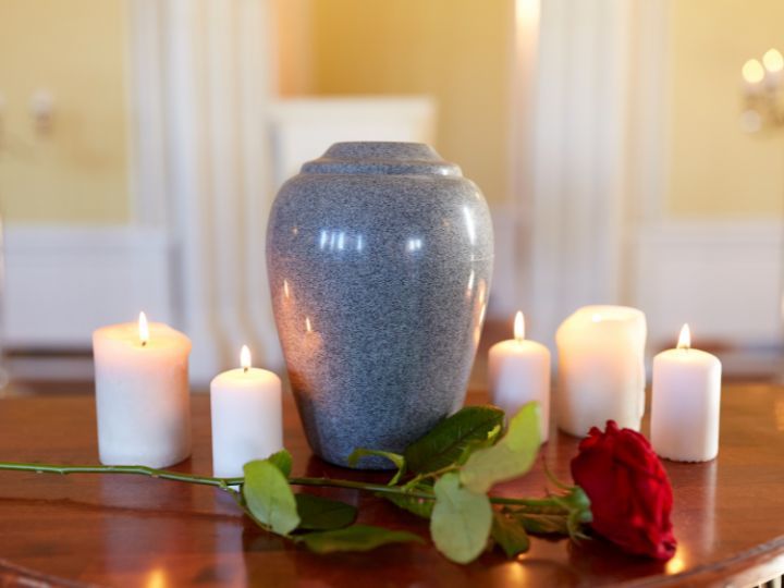 Casket and Urn Selection 101: What Families in Brownsburg & Tilden Need to Know