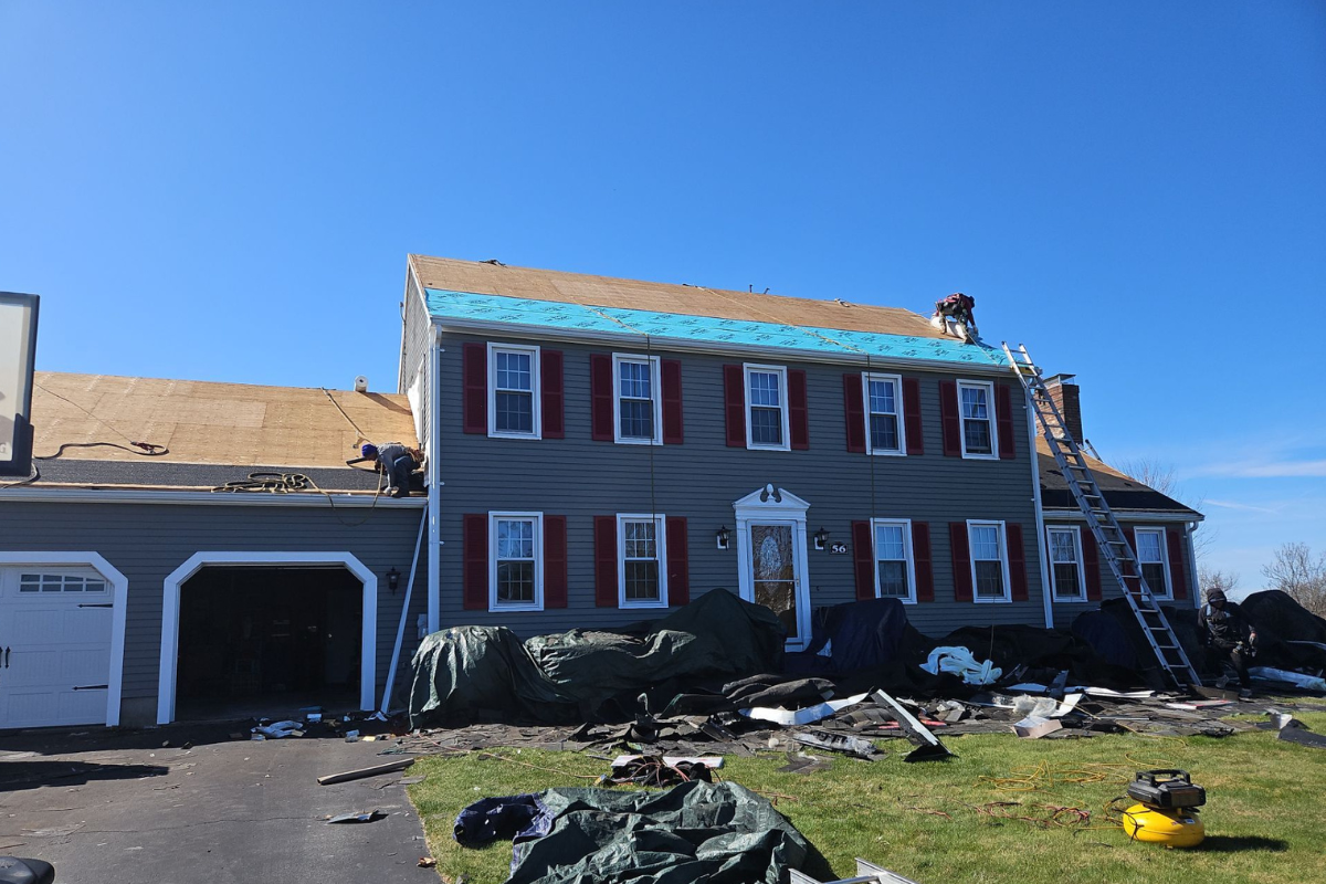 roofer working