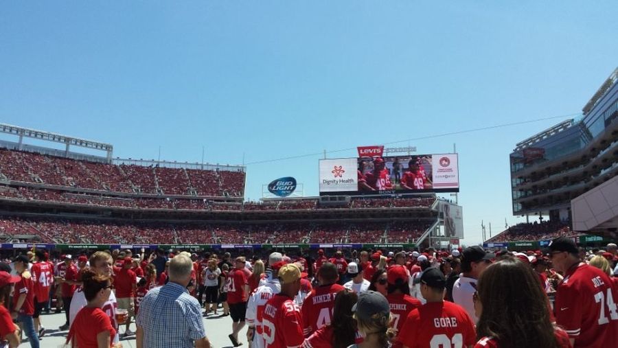 The concourse, filling