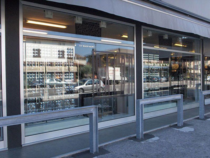 glass realisations