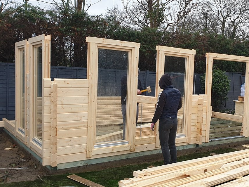 garden room fitters Garden building fitting team