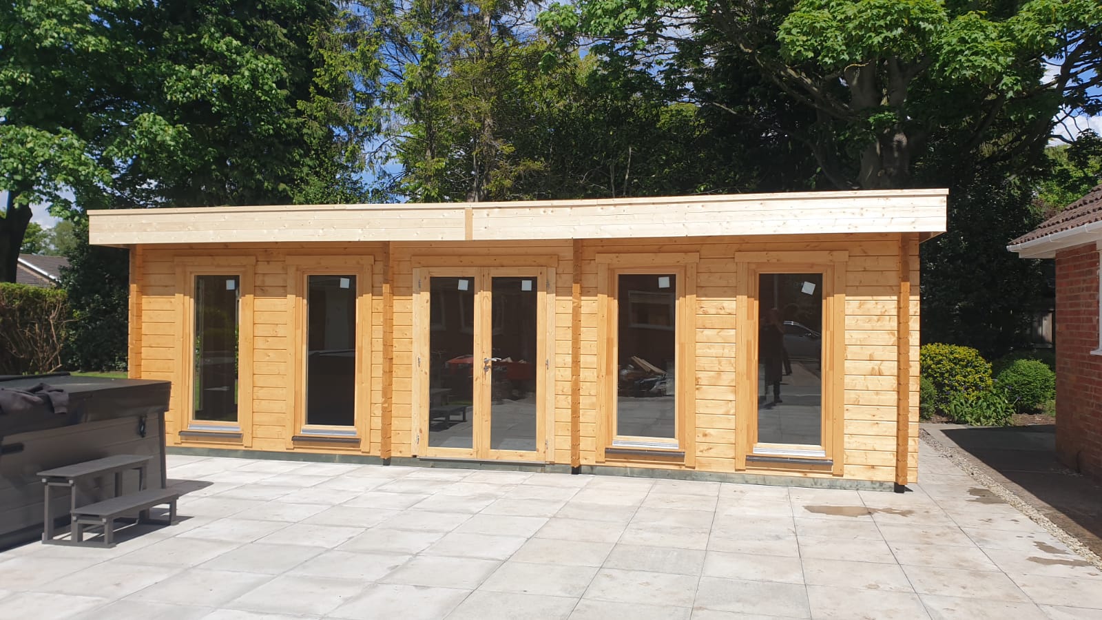 summer garden building