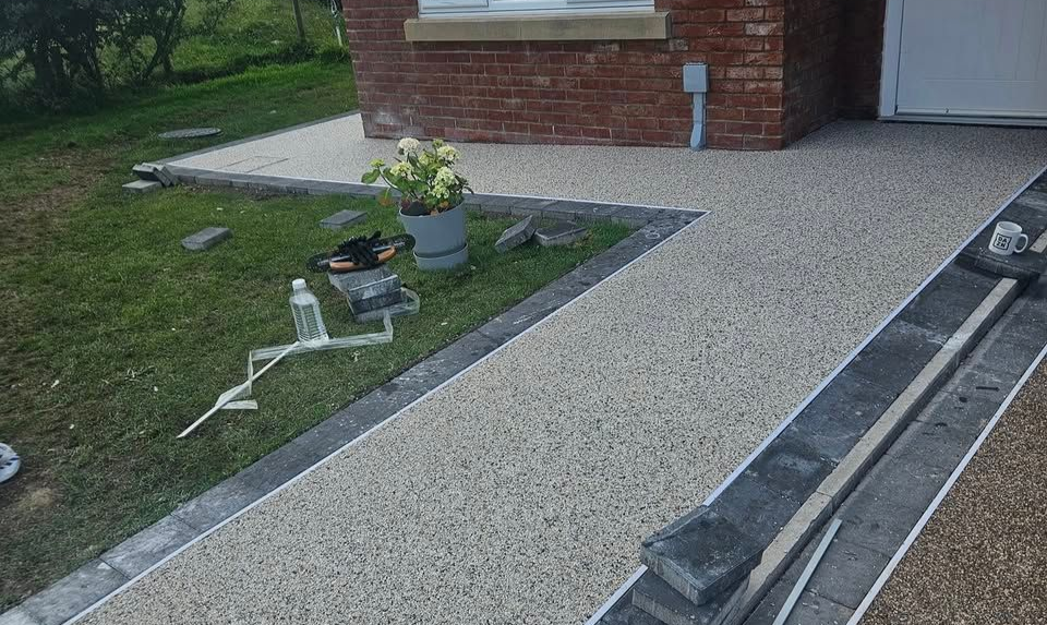 Resin Bound Driveway FAQs  | Essex Drives & Paving explains