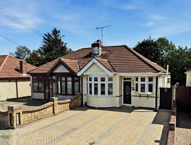 Romford Driveways | Essex Drives & Paving