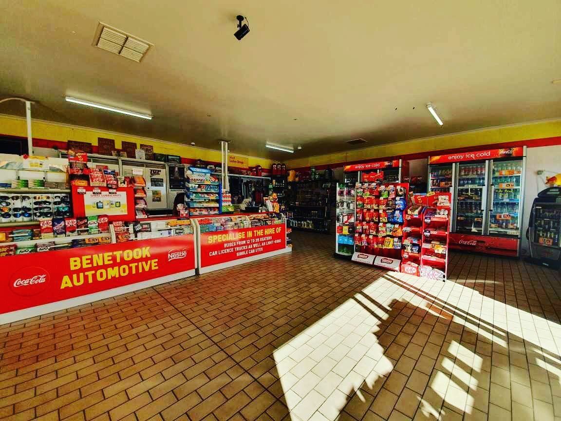 A side view of a convenience store | Mildura, VIC | Benetook Automotive & Bus Hire