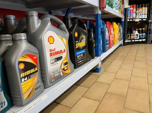 Shell rimula engine oil | Mildura, VIC | Benetook Automotive & Bus Hire