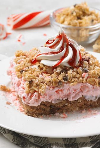 ice cream crunch cake with peppermint chewy granola bars
