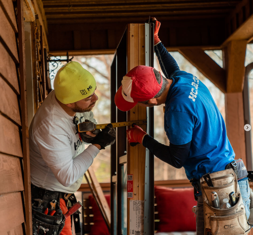 House on Signal Mountain, TN - Replacement Windows & Doors