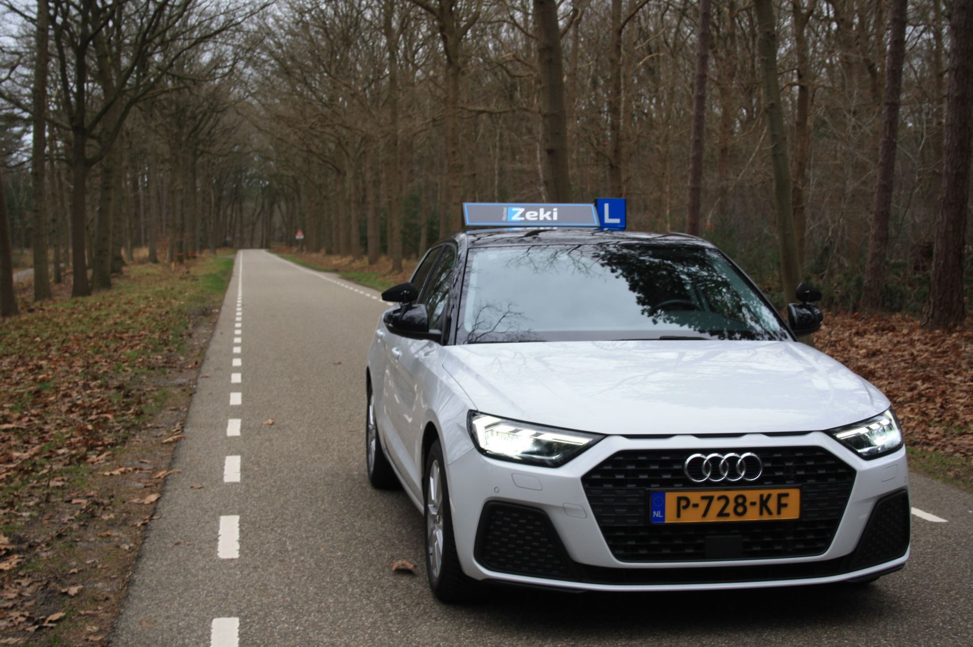 Rijschool Zeki, auto Rijbewijs B, beste instructeur, bergen op zoom, Roosendaal, Hoogerheide,  Wouw, Oud-Gastel, Rijschool, rijbewijs, Beste rijschool, Hoog referentie.