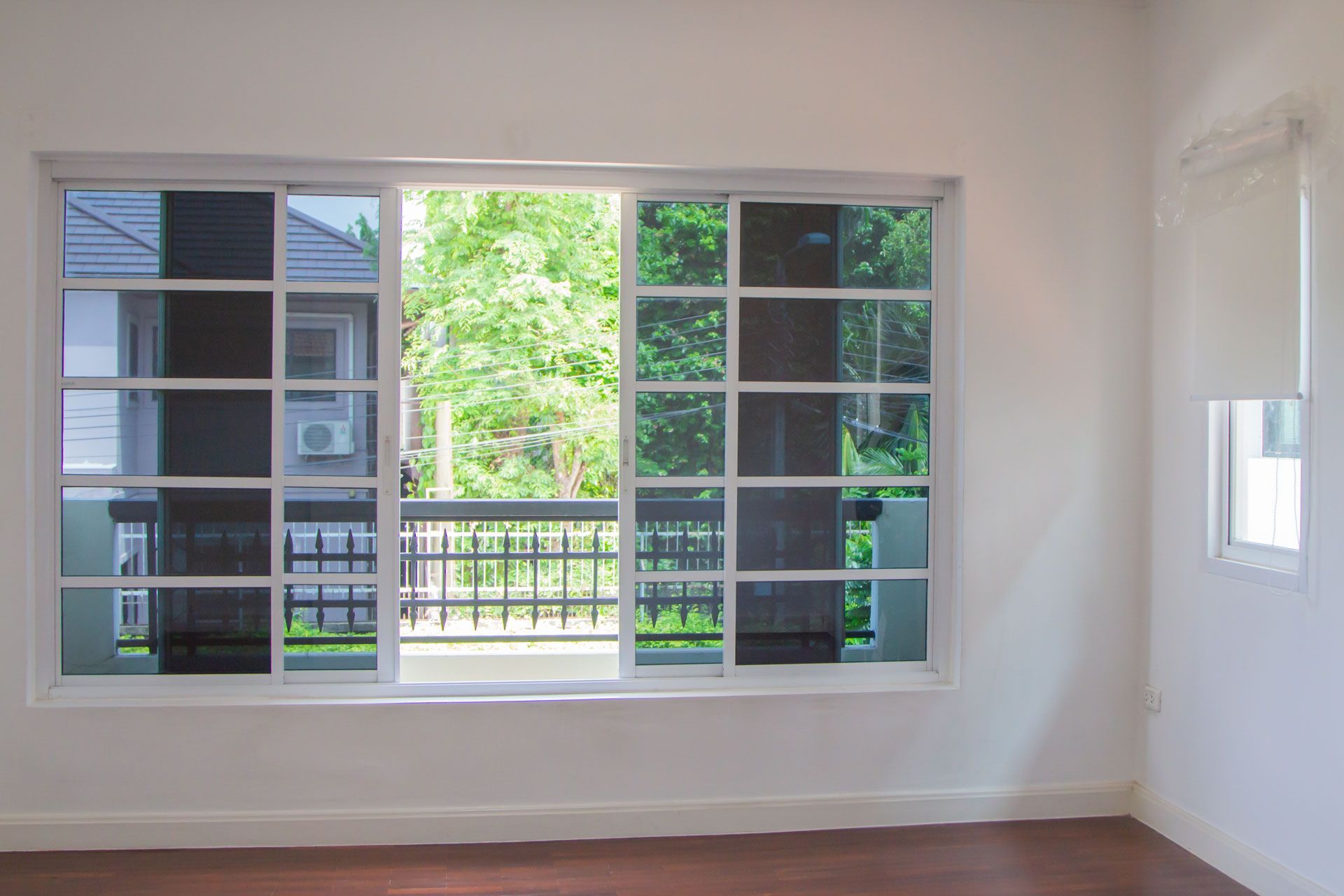 Tinted or Privacy Glass