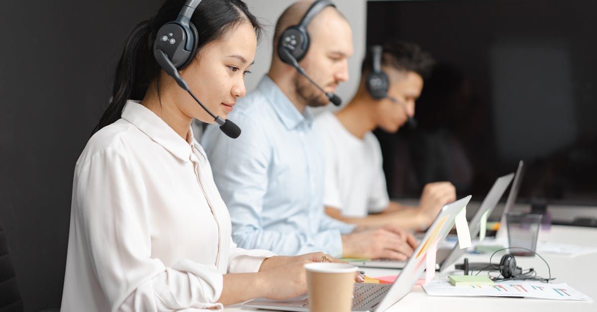 Trabalho de teleatendento: proposta de um protocolo de avaliação ergonômica