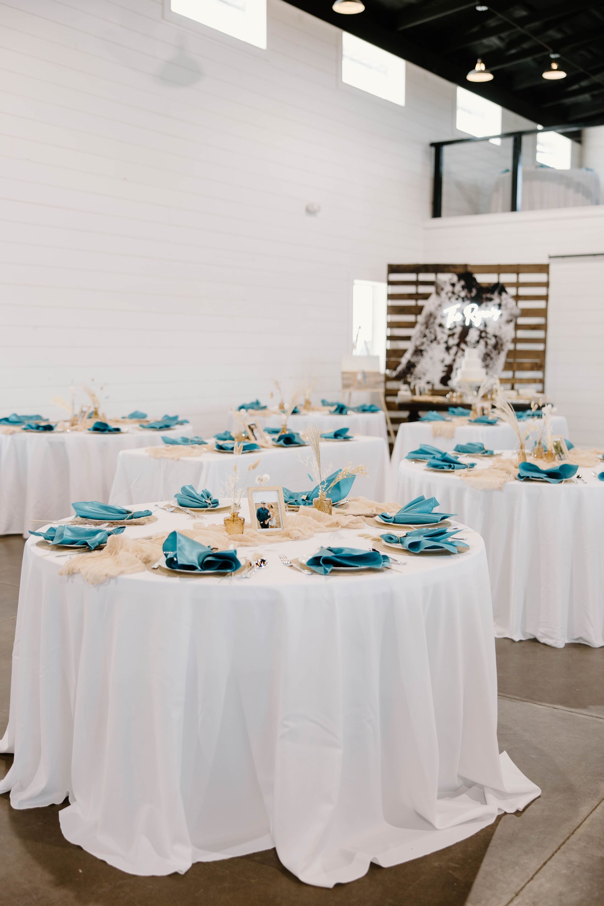 teal wedding reception table decor