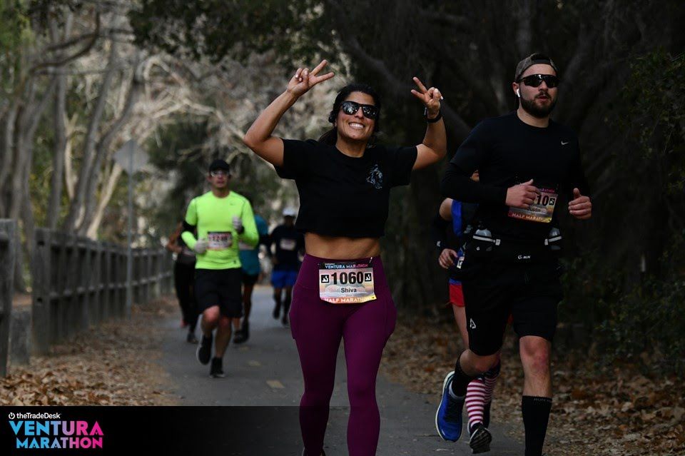 Runners on the bike path at the Ventura Marathon