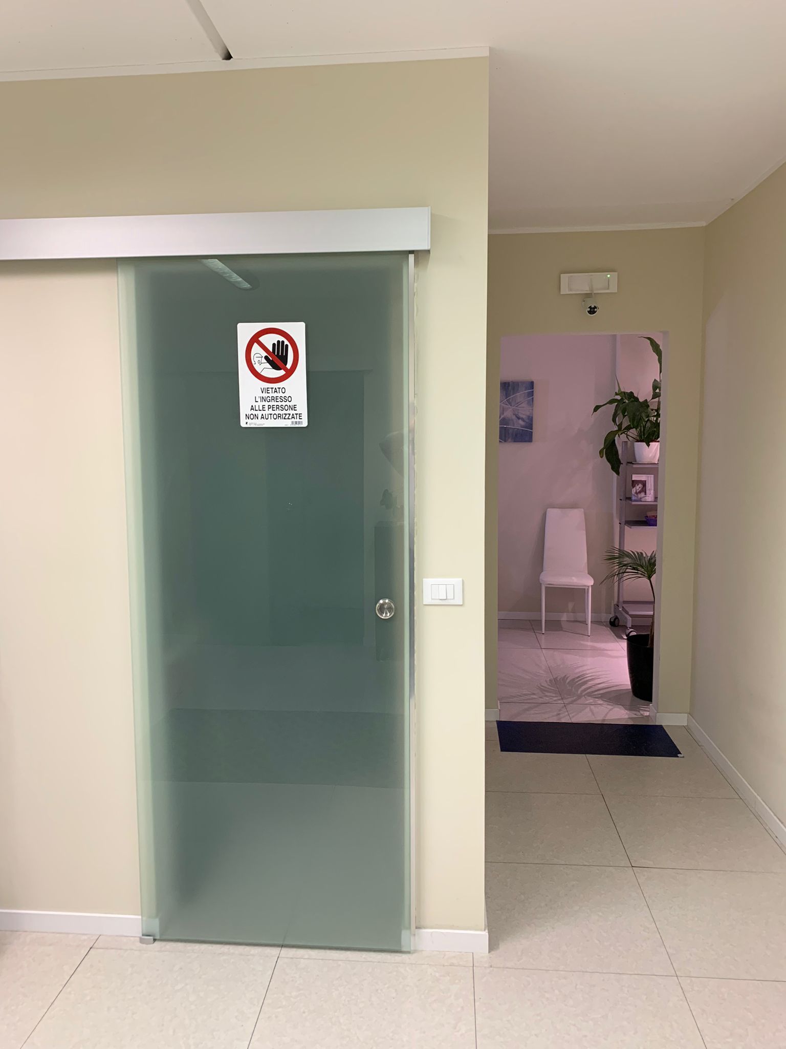 corridoio centro medico e dentistico itaca bollate