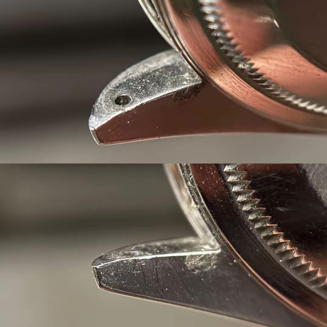 Vista divisa di un'ansa metallica per orologio, che mostra una versione con il foro per la barretta a molla nella parte superiore e una senza, nella parte inferiore.