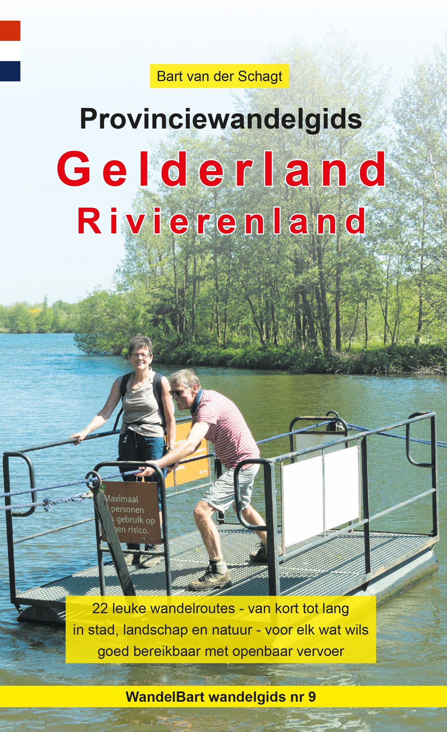 Boekcover: Twee mensen op een kleine veerboot op een rivier. De tekst luidt "Gelderland Rivierenland" (Nederland).