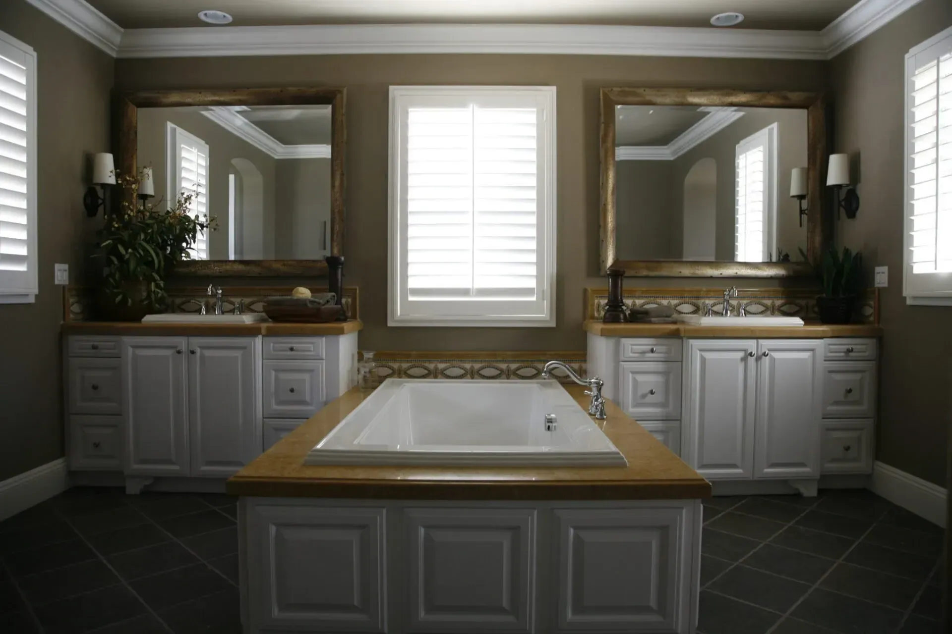 Onyx Shutters