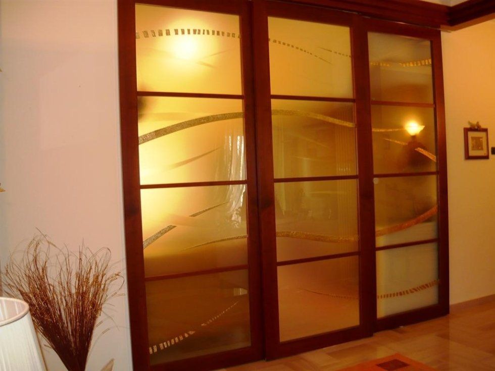porte con vetri pitturati
