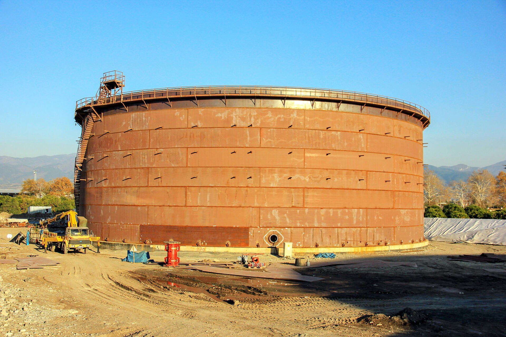 Floating Roof Tanks
