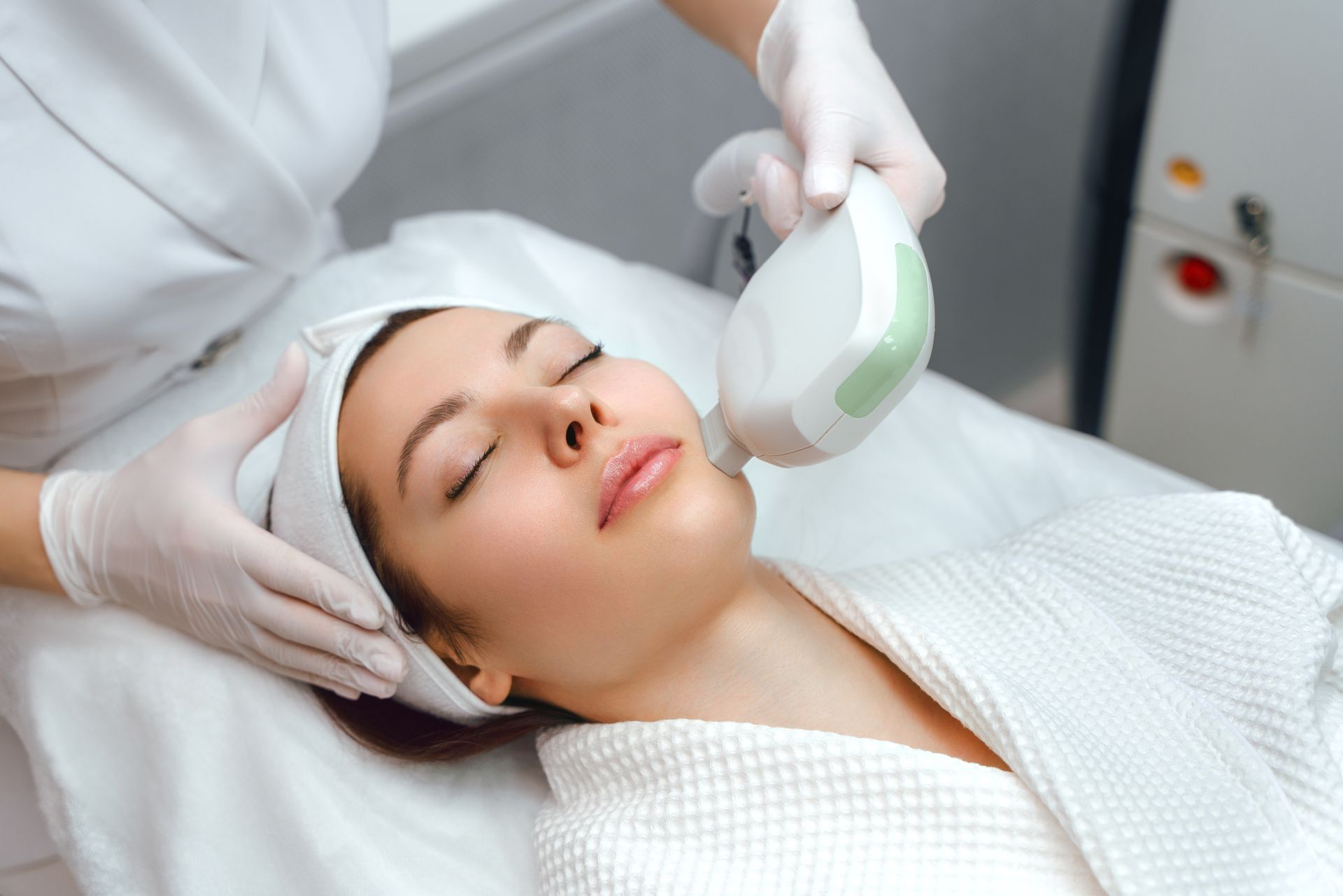 cosmetology face procedure