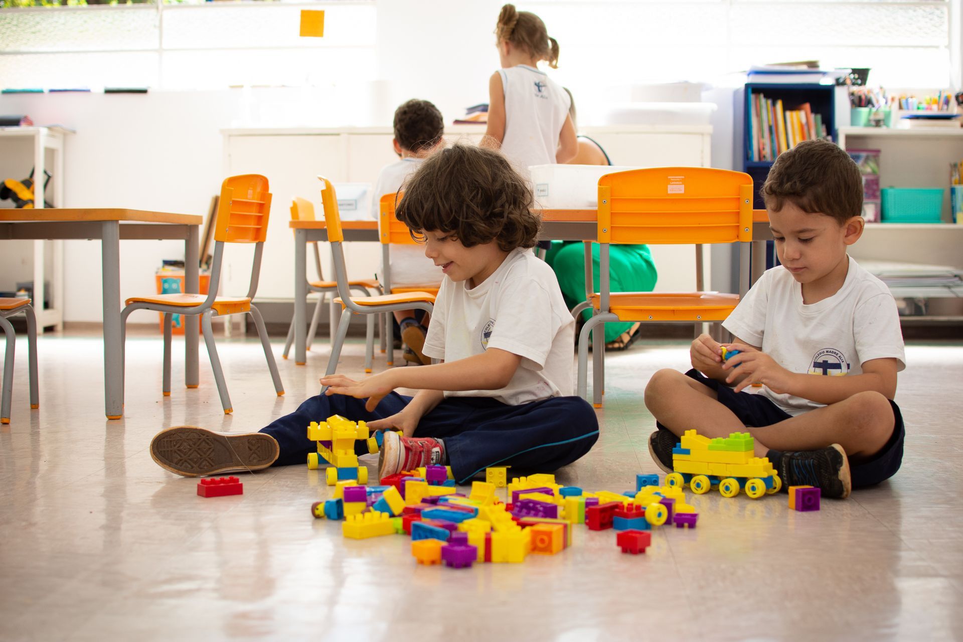 Colégio Madre Alix. Conheça o nosso programa educacional inovador Estimule a curiosidade e aprendizado das crianças.