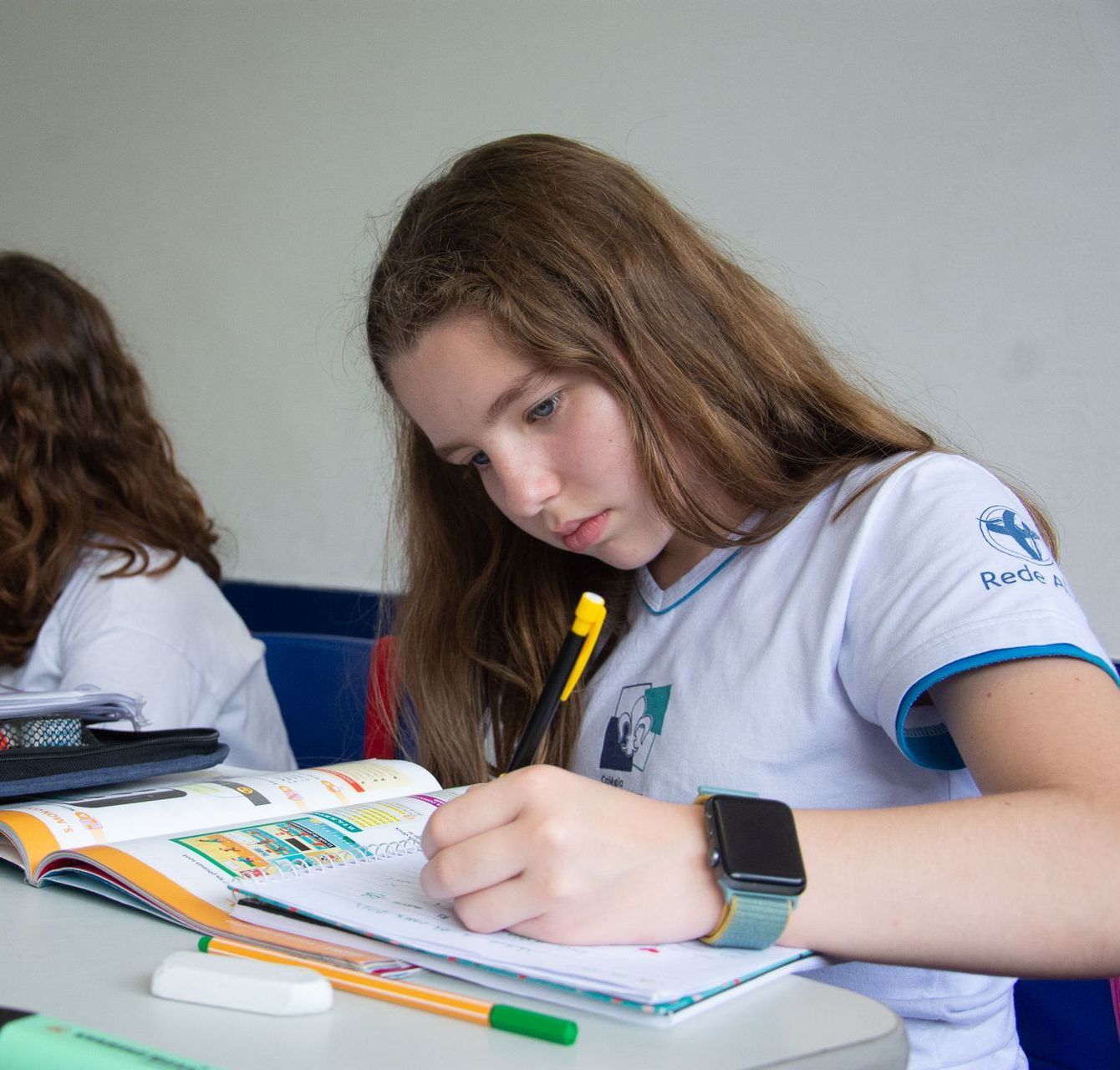 Abordagem educacional acadêmica e humanista. São Paulo, Morumbi, Vila Andrade, zona sul SP. Sala de aula, estudo.