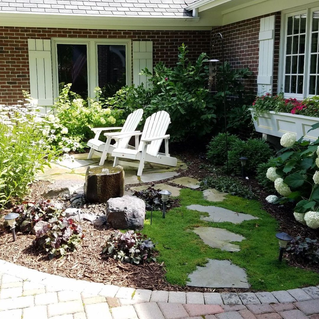 Shade Garden | Natural Stone Stepper Patio | Fountain