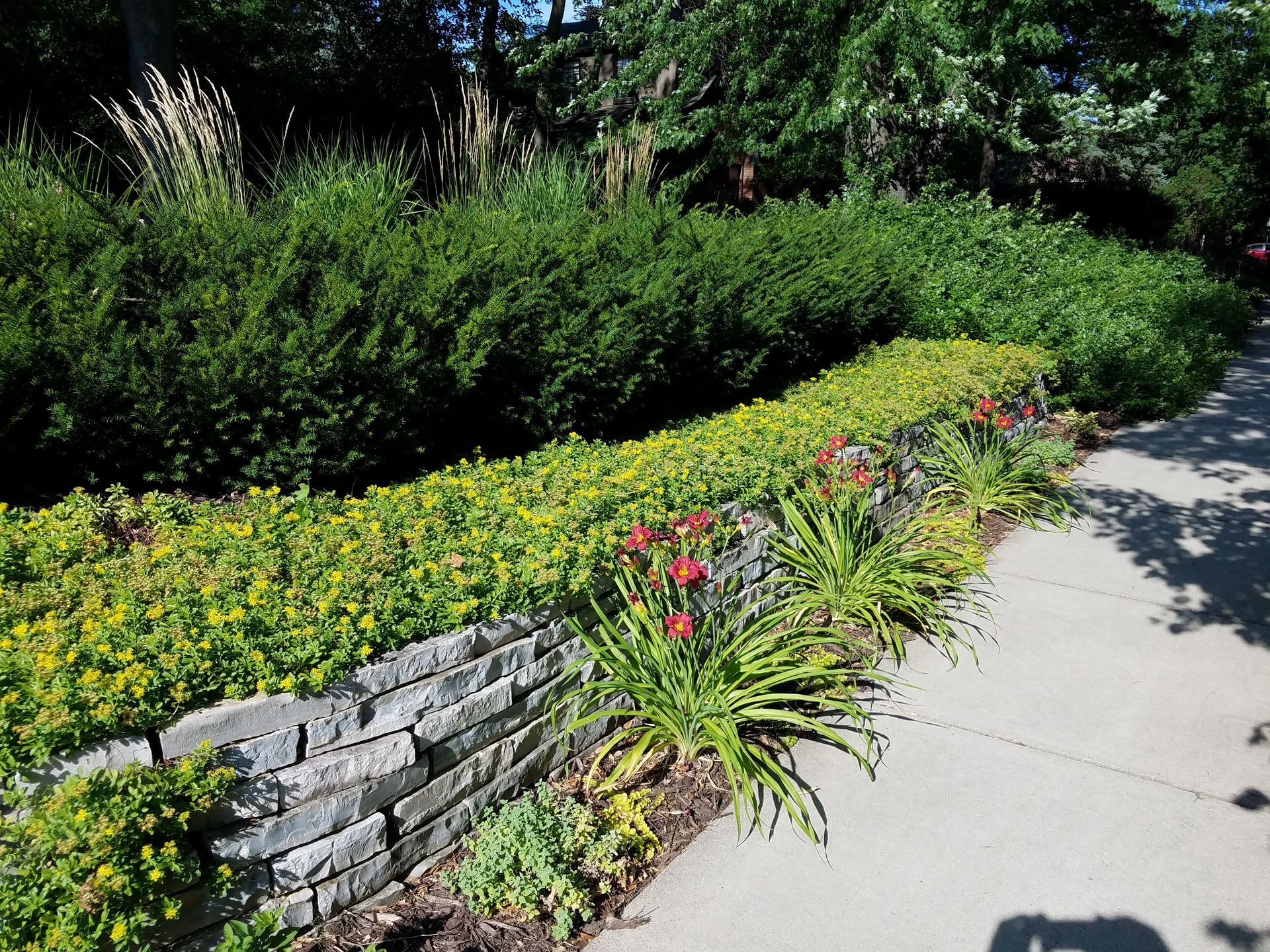 Natural Stone Retaining Wall | Landscape Maintenance