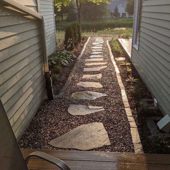 Natural Stone Stepper Path | Stone Edging