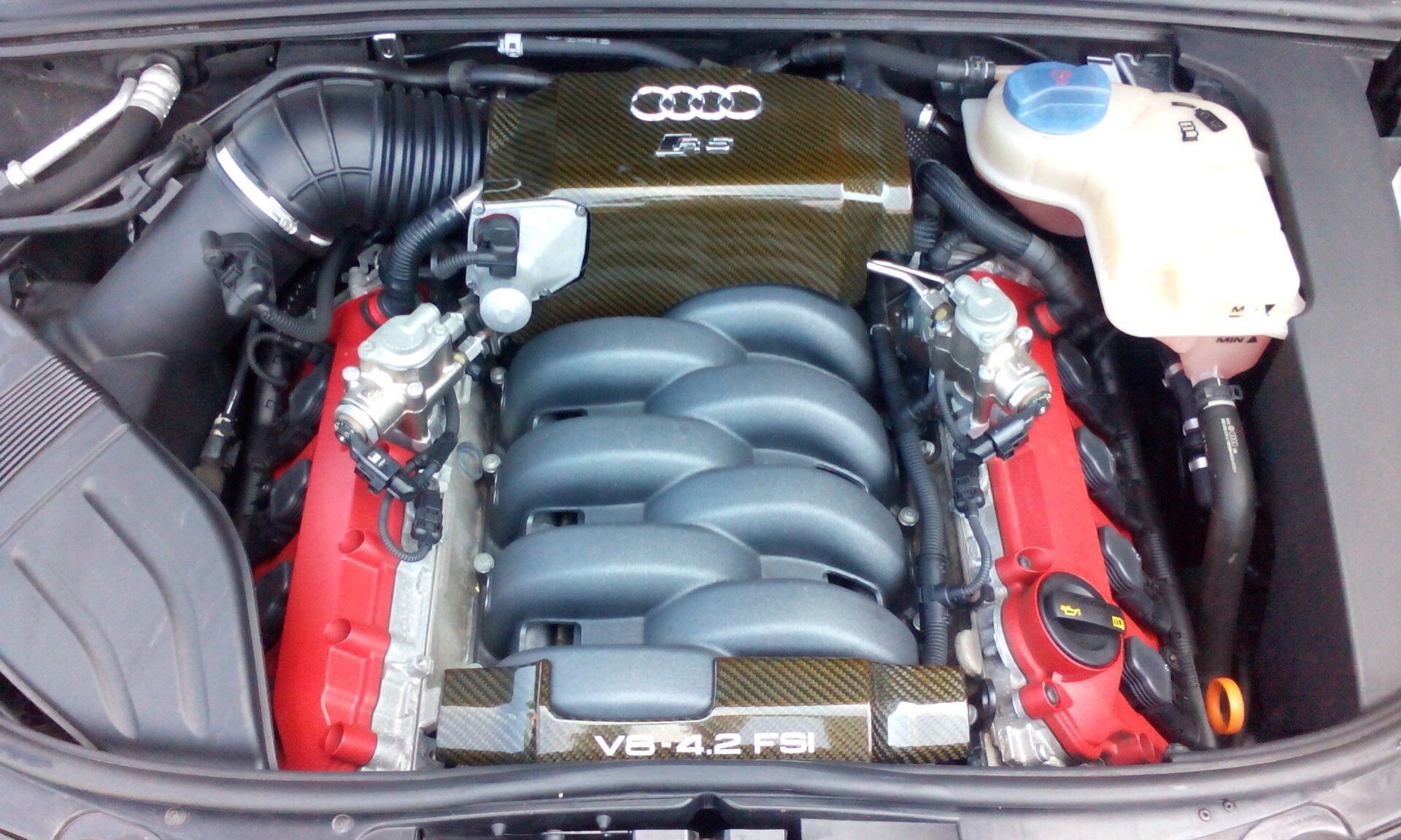 Audi RS 4, 4.2 V8 V8