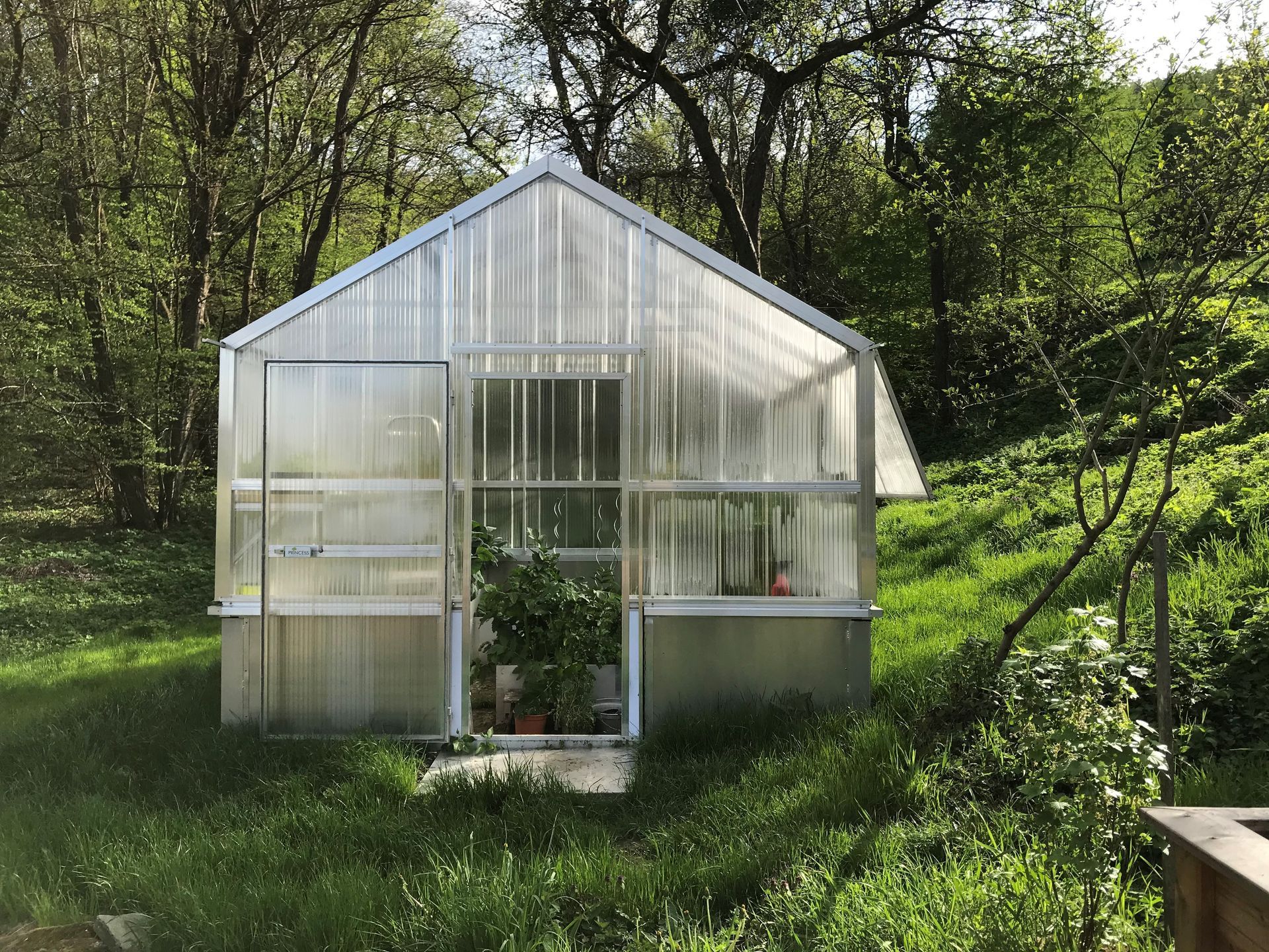 Freistehendes Hochbeet Gewächshaus, 3,5x4m groß