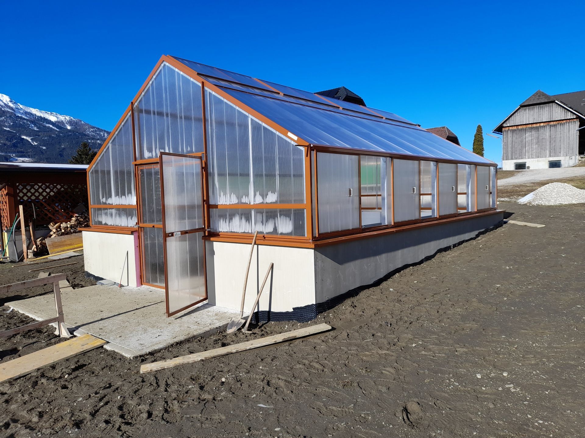 Hochbeet Gewächshaus 6x8m Ockerbraun mit Schiebelementen