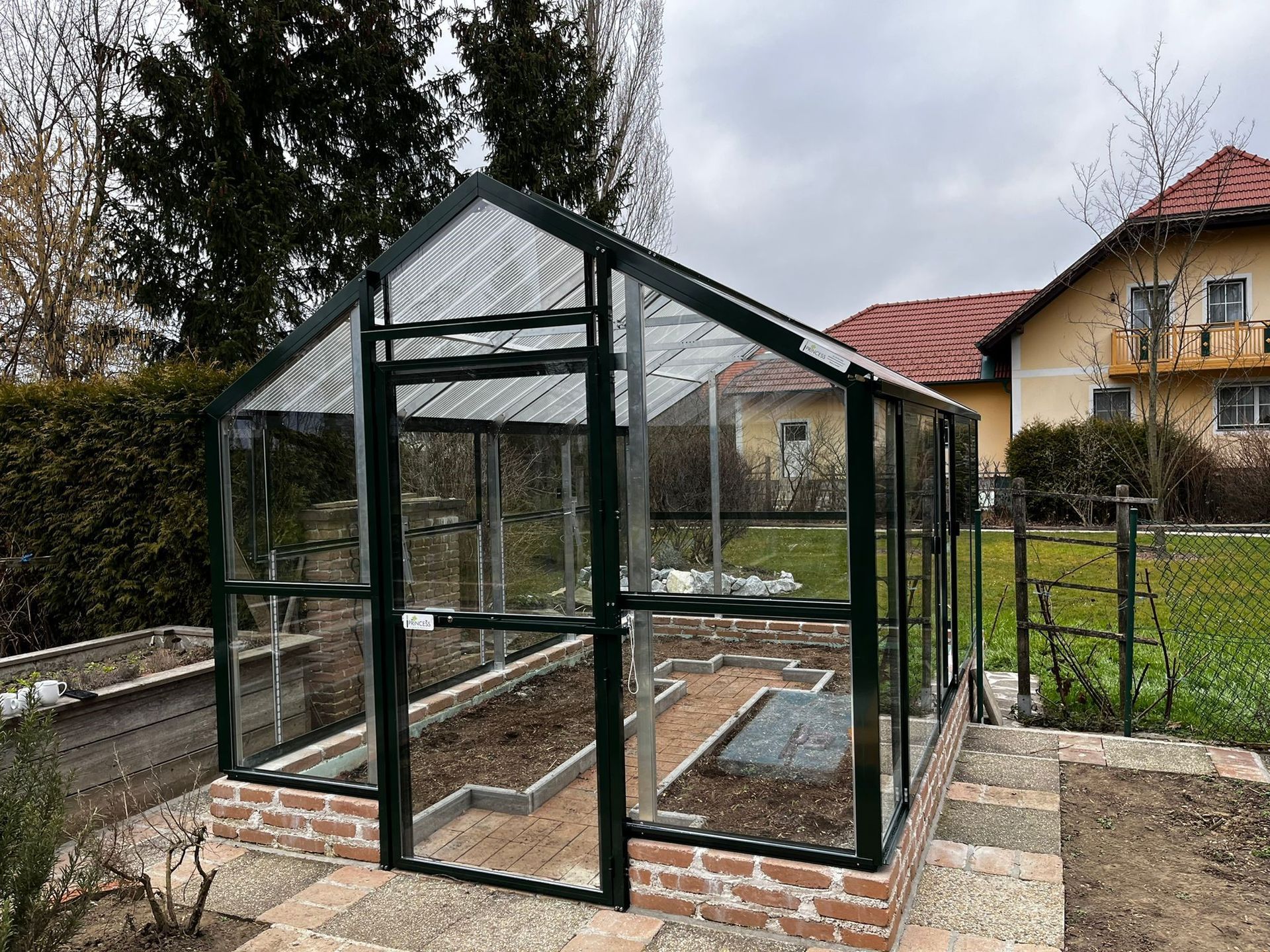 Freistehendes Gewächshaus 2,8x4,4m