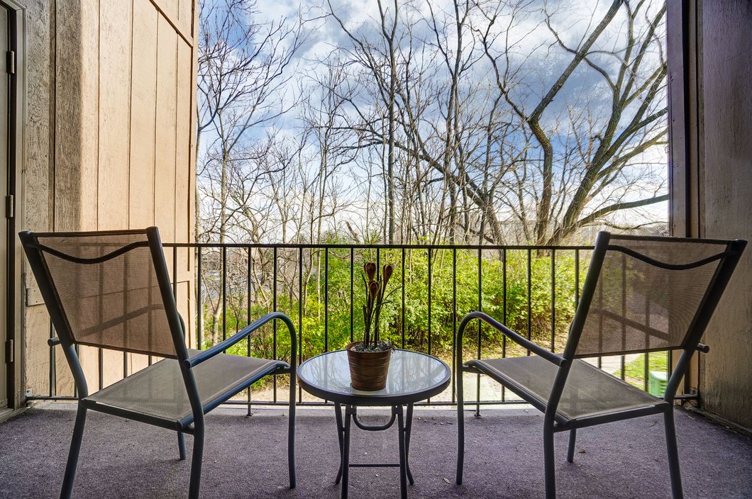 Enjoy the peaceful surroundings at Campus View Apartments
