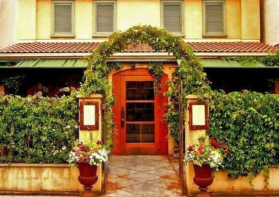 Cafe Brio Restaurant