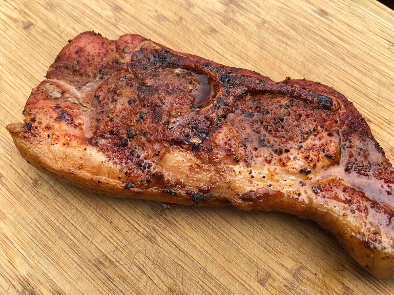 Cooked pork ribs