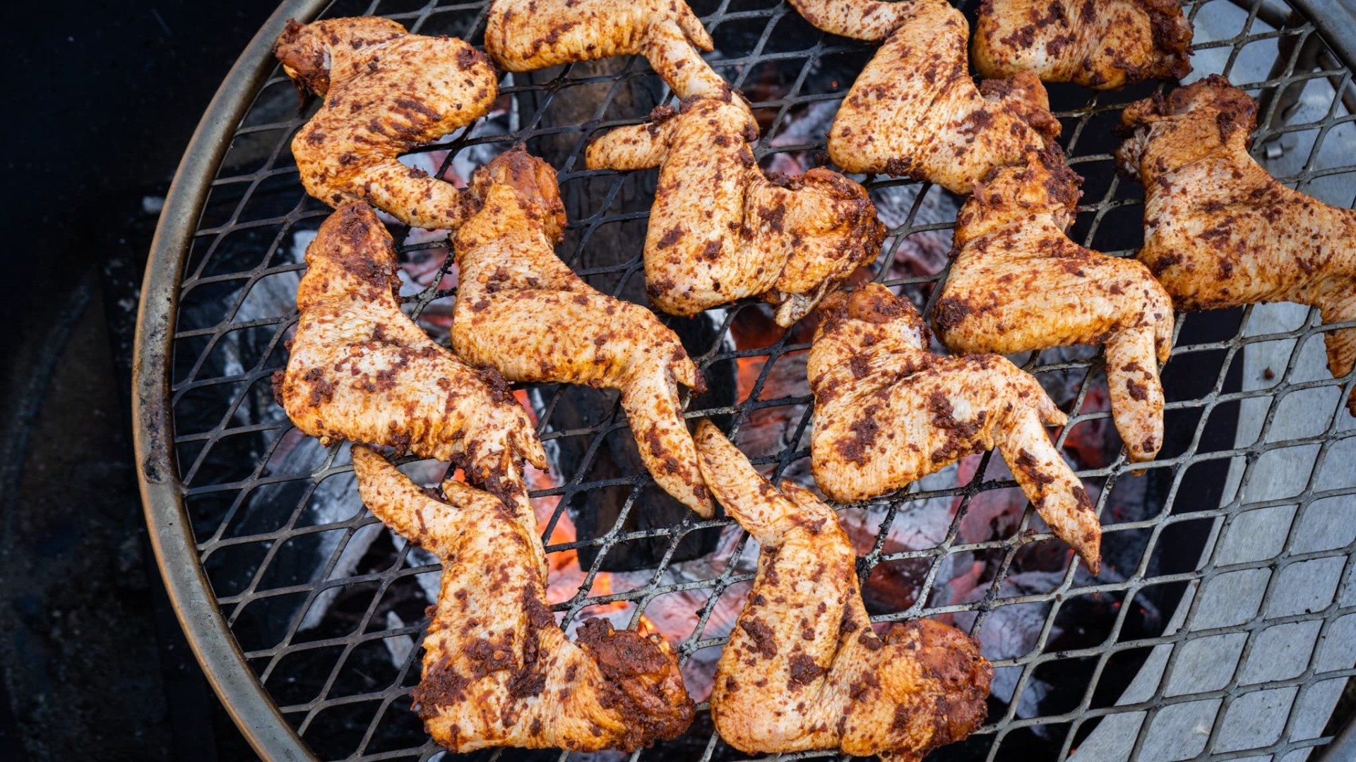 Hot wings cookimg on the grill