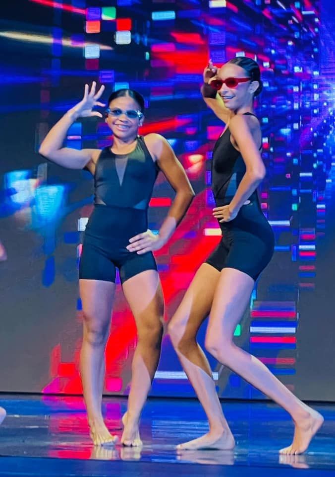 2024 dance showcase dancers posing