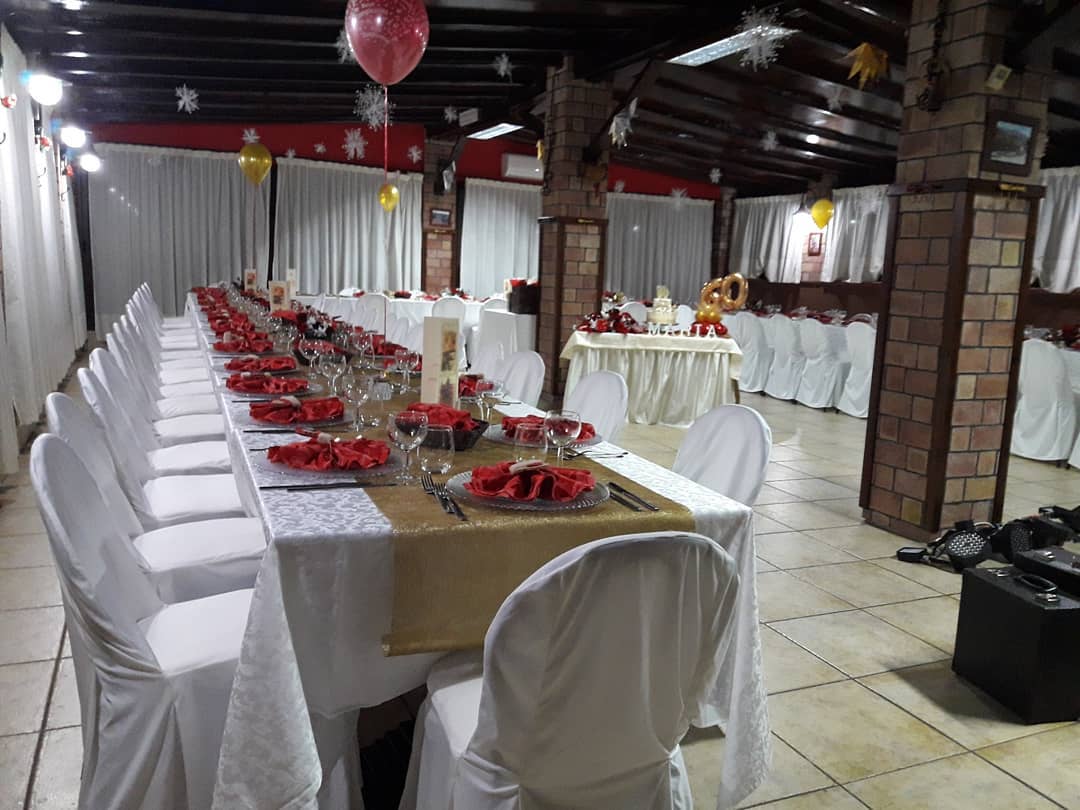 Tavoli di un ristorante