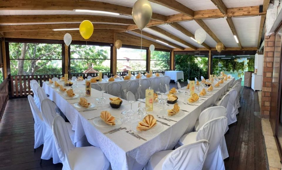 Tavolo allestito per eventi