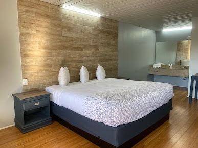 Discovery Inn