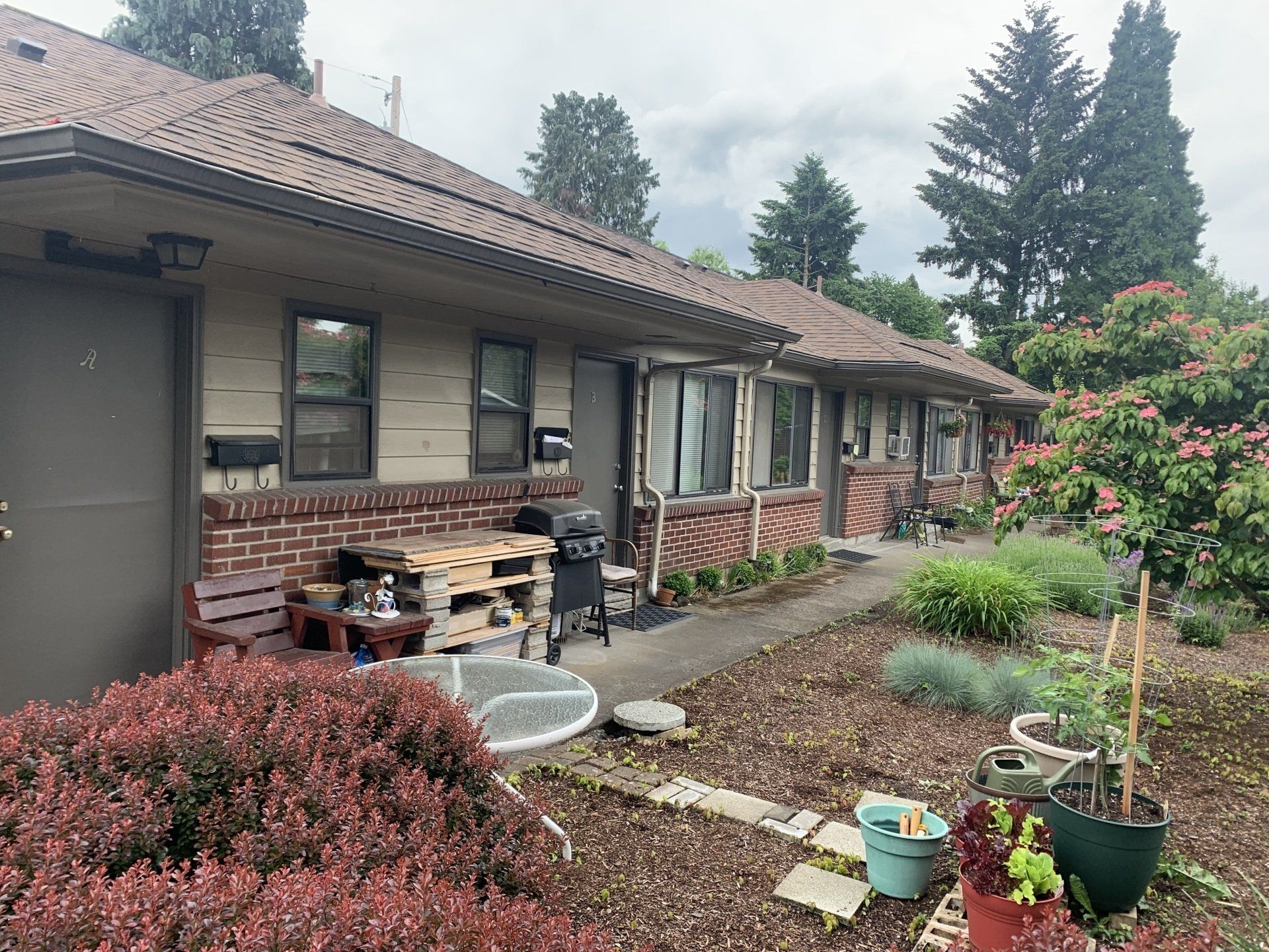 Ed-6 Apartments