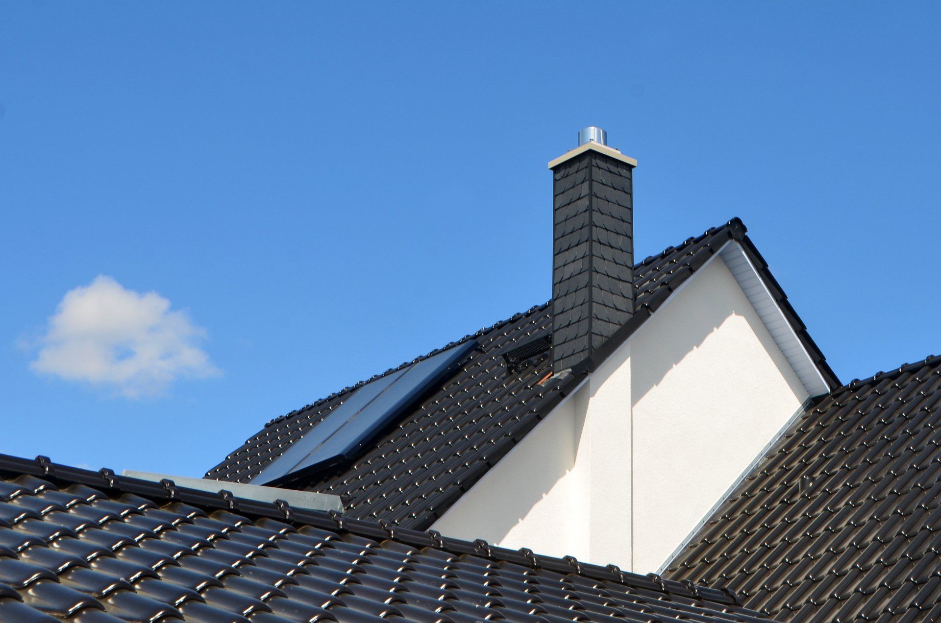 Dach mit Kamin