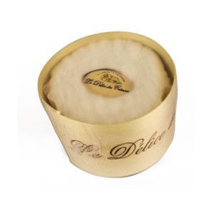 Petit Delice Des Cremier. Soft cheese made from cow's milk from the Burgundy region. It ripens in cellars for at least 3 weeks and then continues ripening in the wooden box for another 2 weeks. You can let it continue to ripen in the box so that the cheese becomes even creamier. Creamy, slightly spicy taste