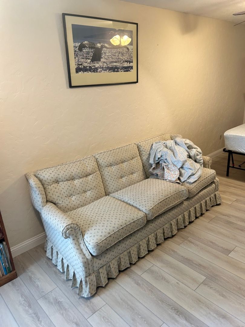 Final results of water damage restoration in Branson bedroom