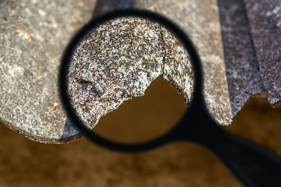 Asbestos dust particles