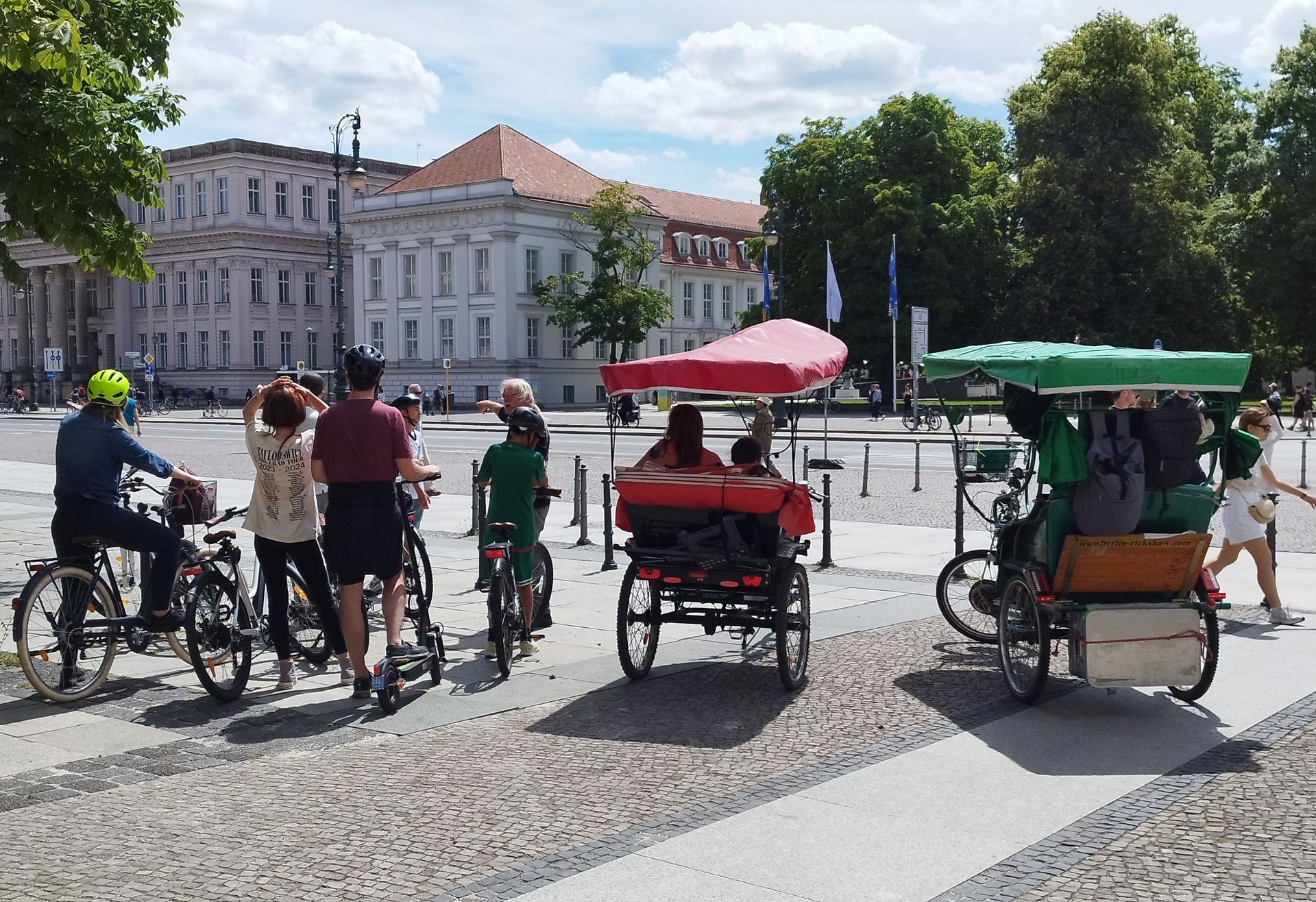 Berlin excursions and Rickshaw Sightseeing
