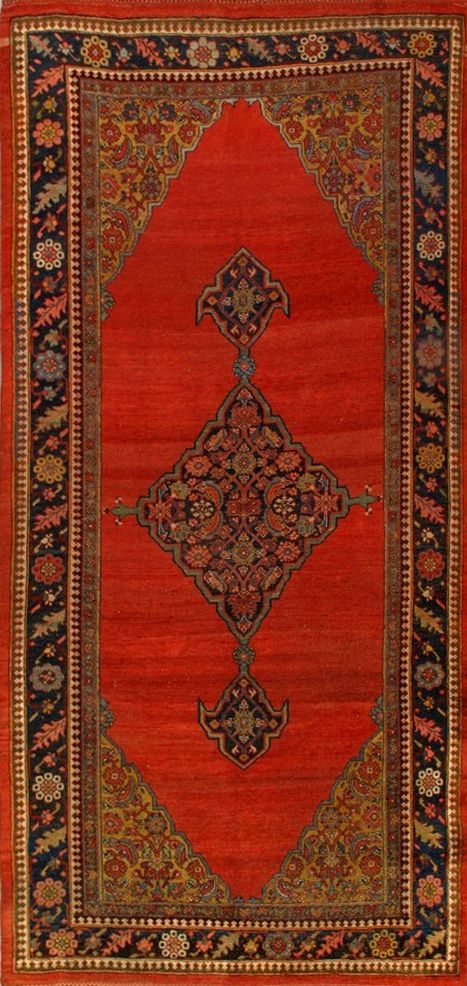 Antique Bijar rug, 5'1