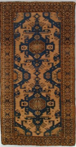 Antique Caucasian rug, 6'1